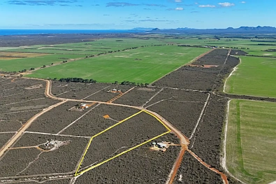 Hopetoun  Sell With Robert Miloseski!!
Peaceful Bushland Block Along the Jerdacuttup River