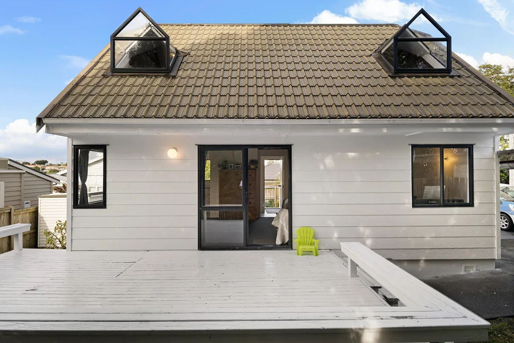 New Lynn 2ห้องนอน 2 Bedrooms + Study + Must Sell = Must See
