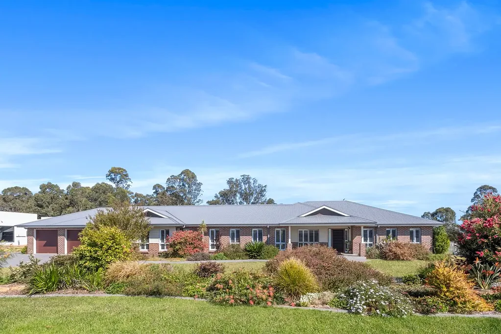 Private acreage living with luxury finishes