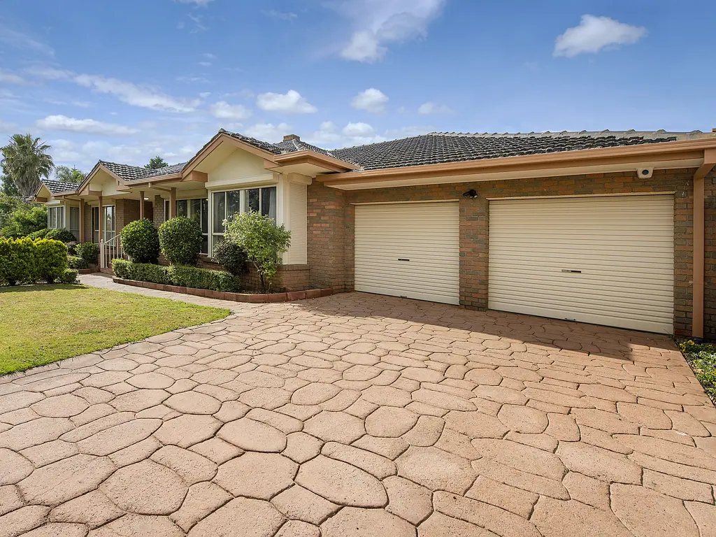 24 Paul Crescent, Epping, VIC 3076