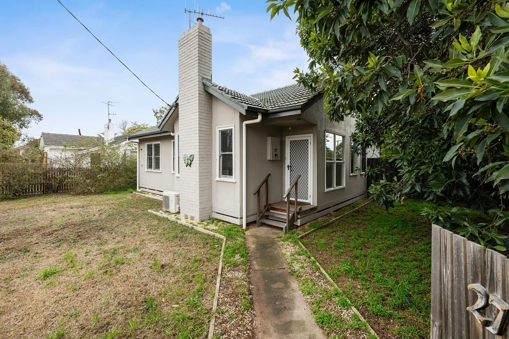 27 Cook Street, Benalla, VIC 3672