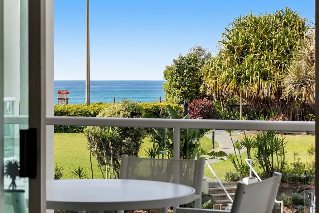 Main Beach 2कमरा Luxury Sheraton Beachfront Villa | Exquistely Renovated | Main Beach Yachting Precinct
