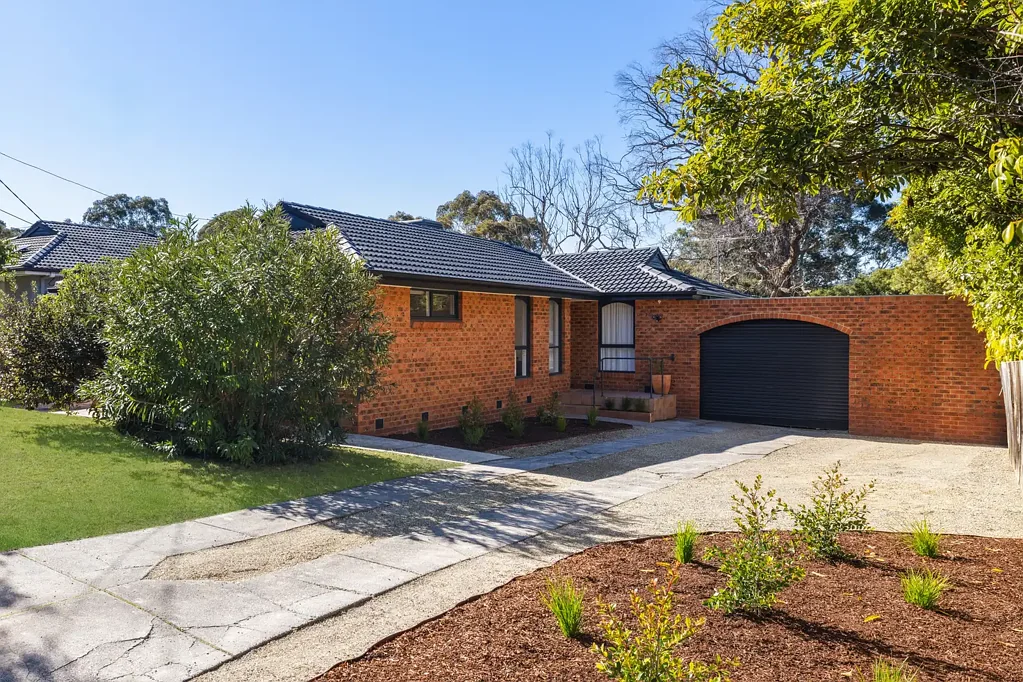 Bayswater North 3 Bedroom Prime Location, Generous Land, Limitless Possibilities