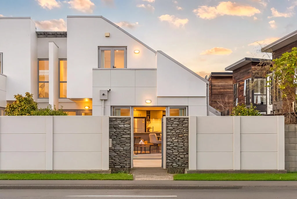 Saint Albans 3房  Prime Location, Solid Construction.