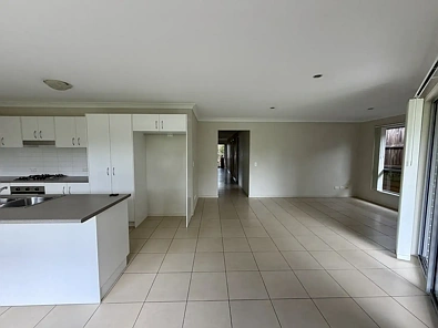 ਰਸੋਈ - 8 Schroeder Street, Yarrabilba, QLD 4207