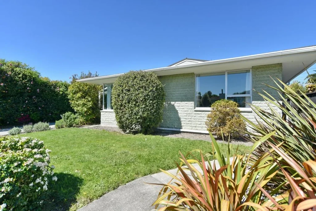 Burnside 2 Bedroom Rare & Hard To Find
