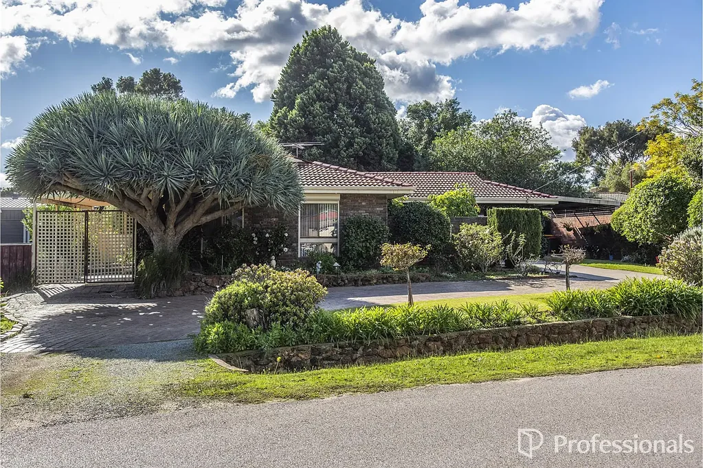 6 North Crescent, Byford, WA 6122