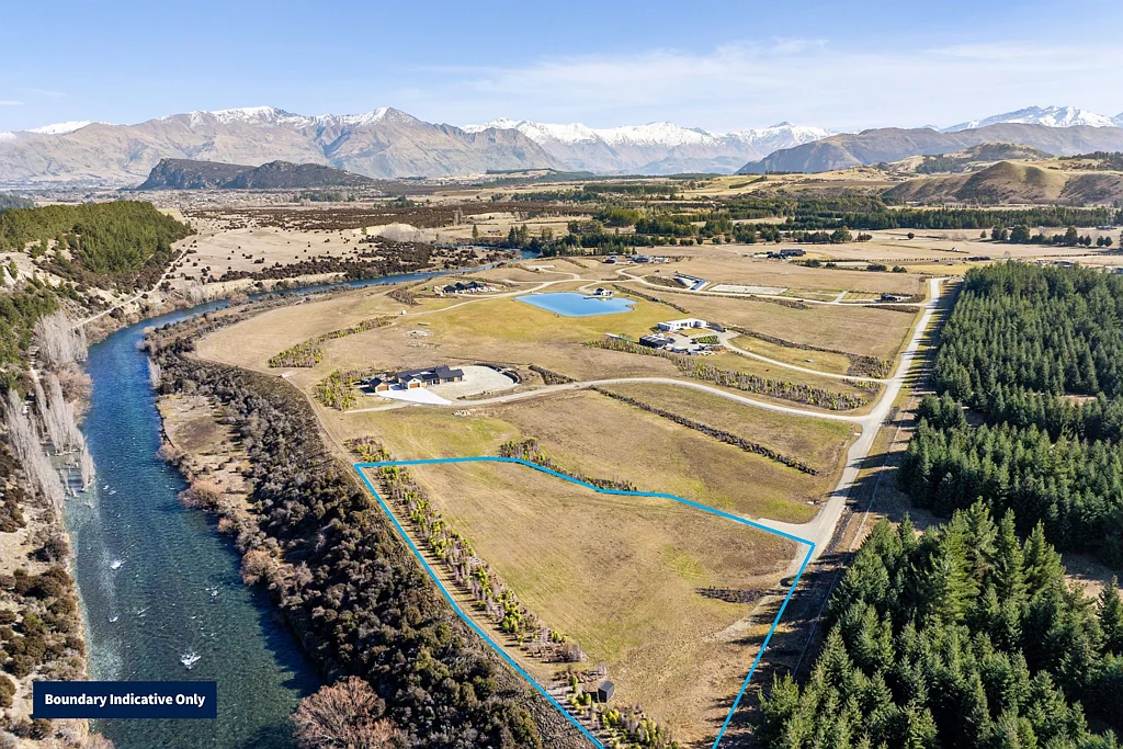 Wanaka Riverfront Serenity Meets Mountain Majesty