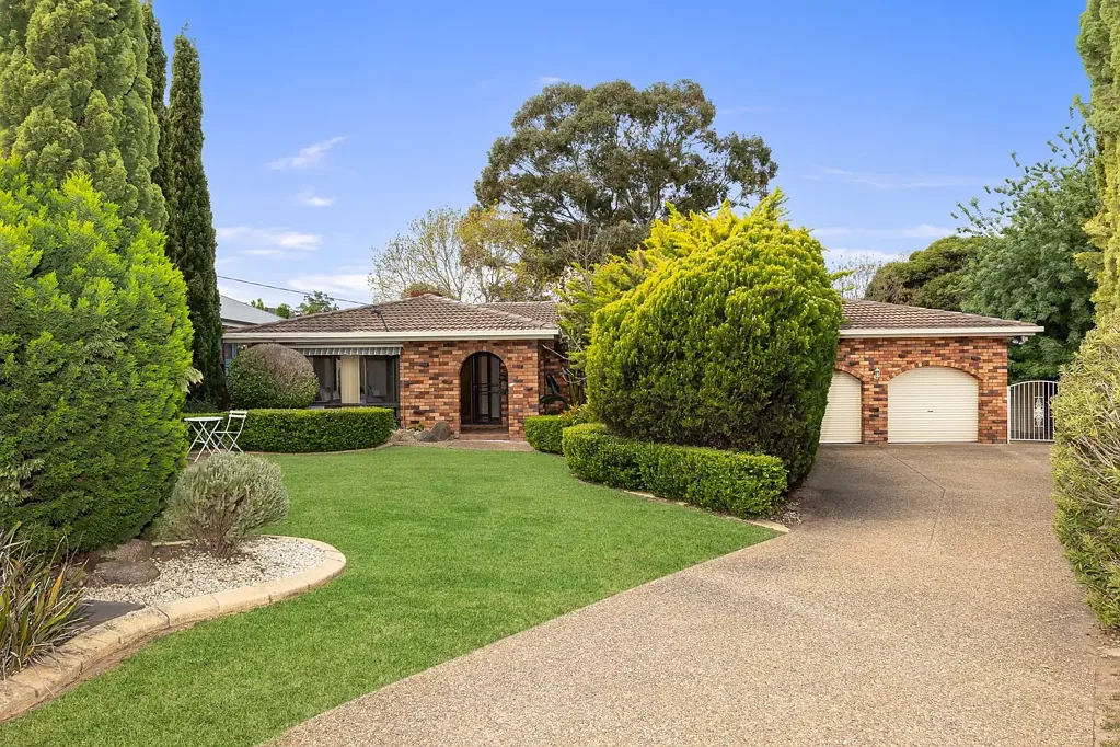 21 Alldis Place, Kooringal, NSW 2650