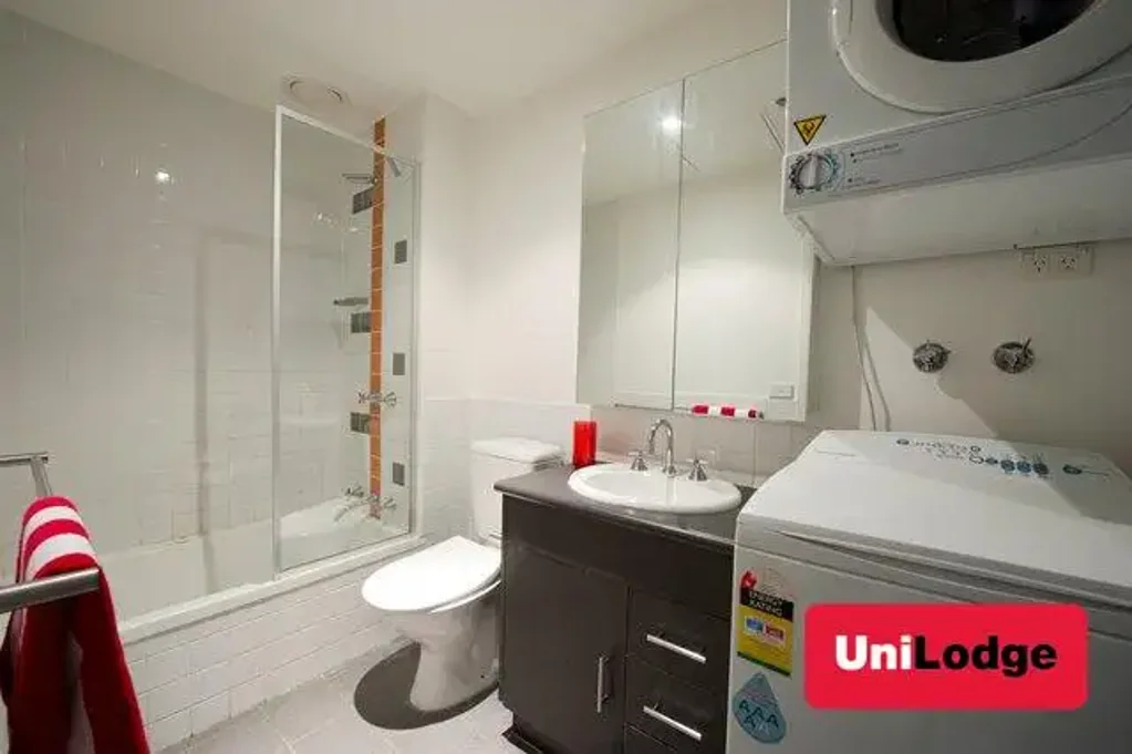 Carlton 1chambre Excellent value investment at $150-165,000