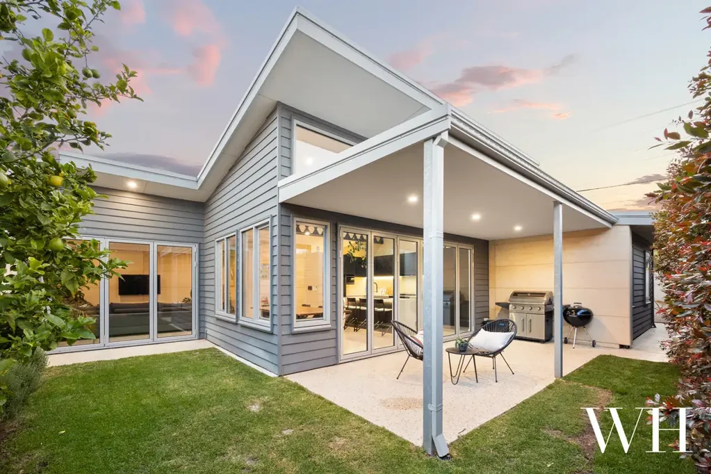 2A Jeffery Street, Beaconsfield, WA 6162