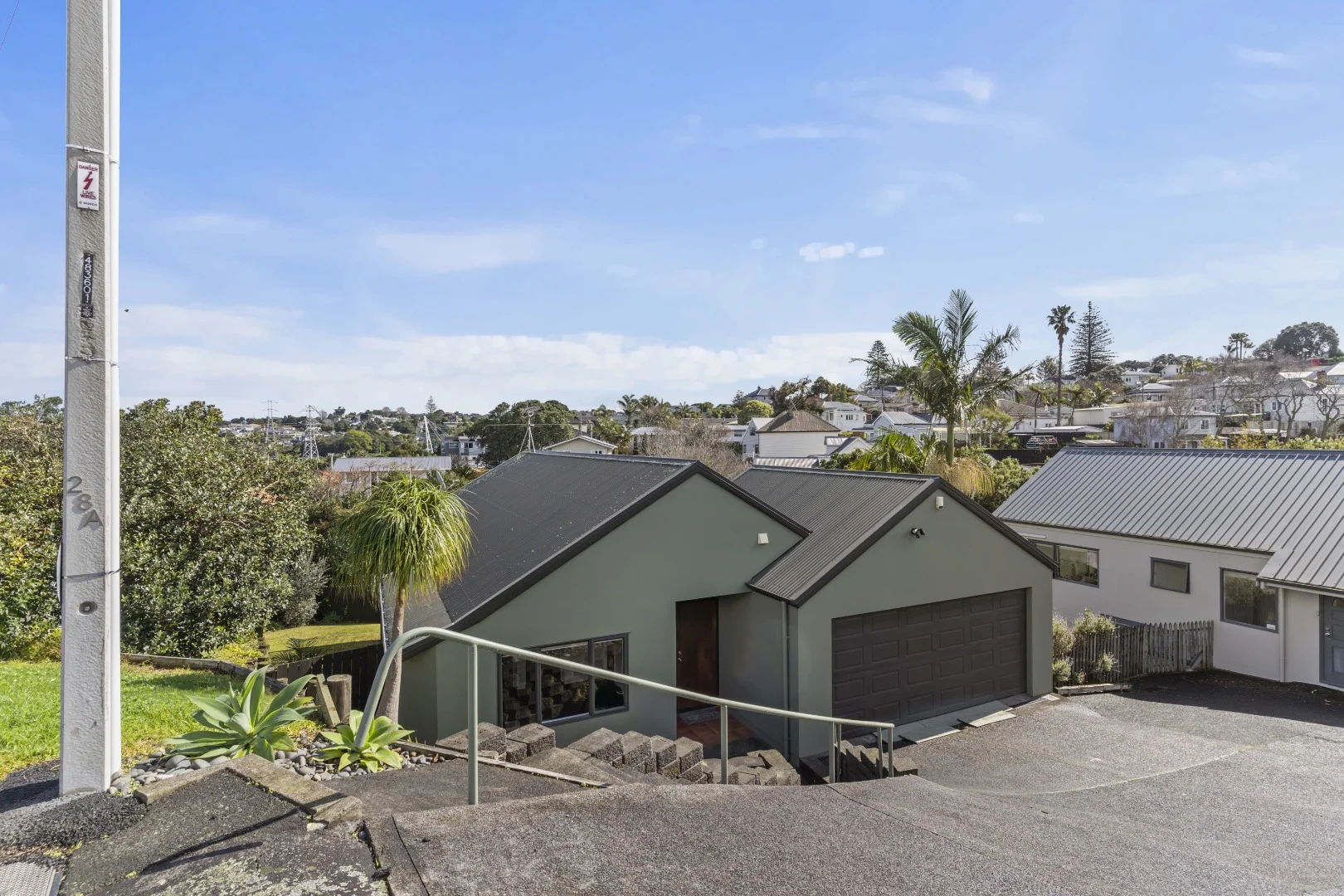 28A Quadrant Road, Onehunga, 4 Bedrooms, 2 Bathrooms, House