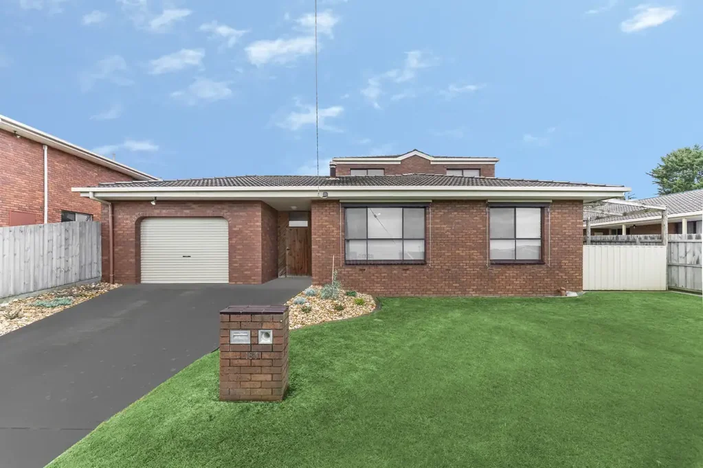 Warrnambool 3Zimmer Immaculately Presented Family Living in Dennington