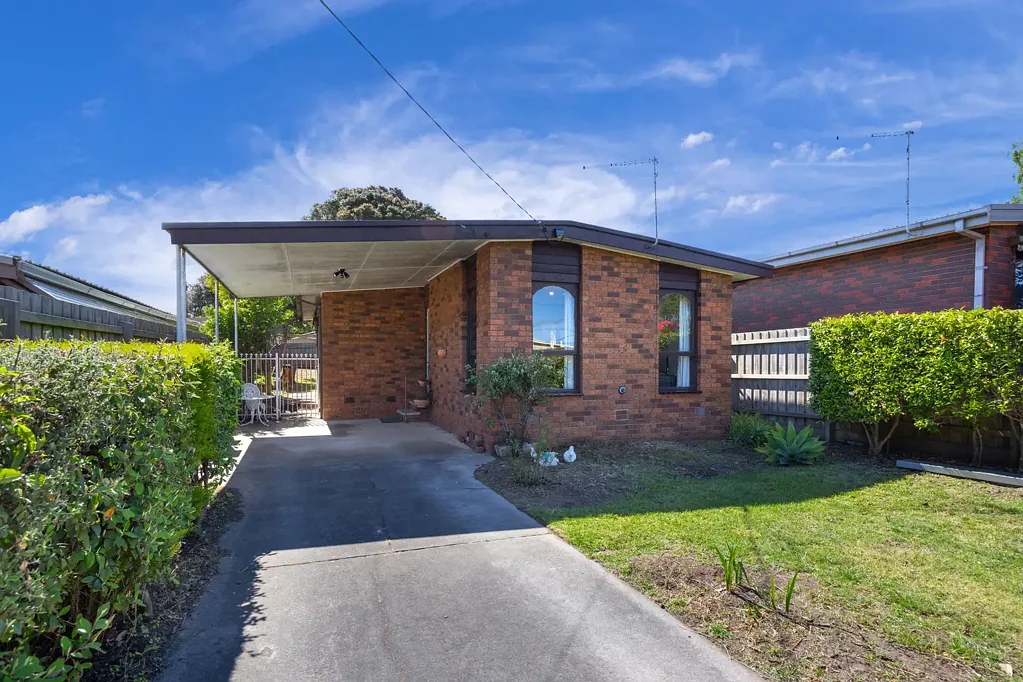 185 Sixth Avenue, Rosebud, VIC 3939