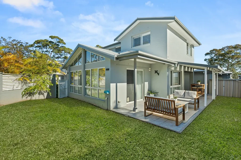 Huskisson 3ਬੈੱਡਰੂਮ Impressive North-Facing Townhouse Bathed in Natural Light in Award-Winning Huskisson!