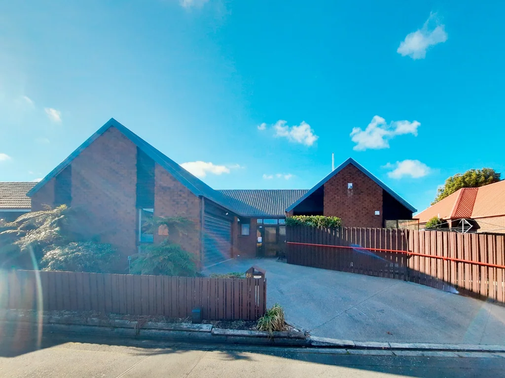 Three Bedroom Two Bathroom Townhouse In Avonhead