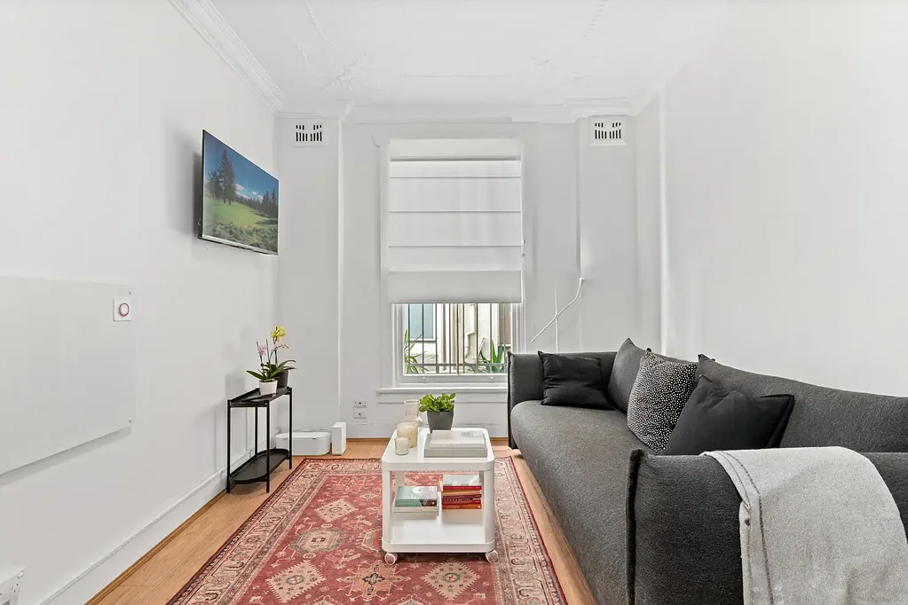 Potts Point 1部屋 Charming Art Deco Apartment with City Skyline Views