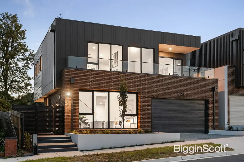 2B Murphy Road, Doncaster, VIC 3108