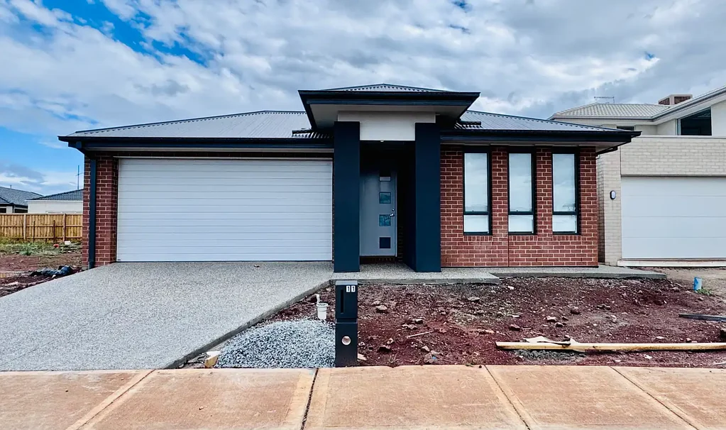 Brand New Family Home in WOODLEA!