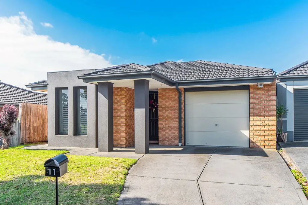 11 Sherbourne Drive, Carrum Downs, VIC 3201