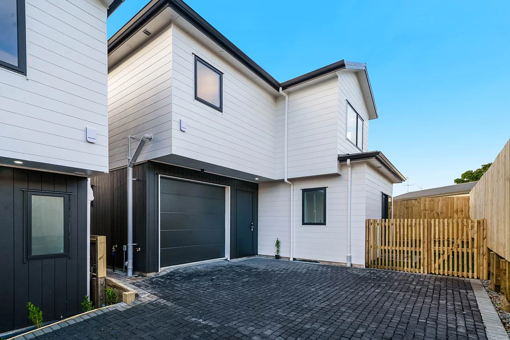 Manurewa 4Moenga Brand- New I Standalone I Freehold I Spacious 