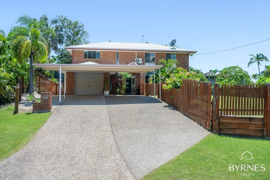 18 Carinya Drive, Clinton, QLD 4680