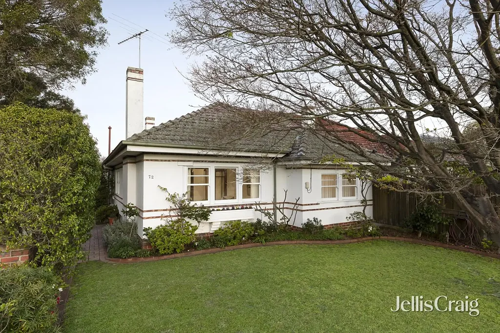 Brighton East 3 Bedroom Art Deco warmth in garden charm
