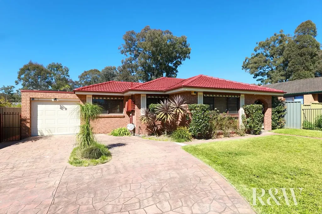 Rooty Hill 4房 配备太阳能、电池储能和卓越户外娱乐空间的时尚家庭生活 Stylish Family Living with Solar, Battery Storage and Exceptional Outdoor Entertaining