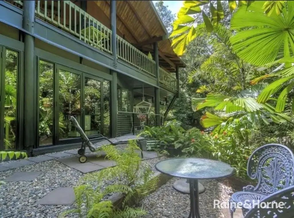 Daintree 5chambre Stunning Rainforest Pole Home + Proven Income Stream