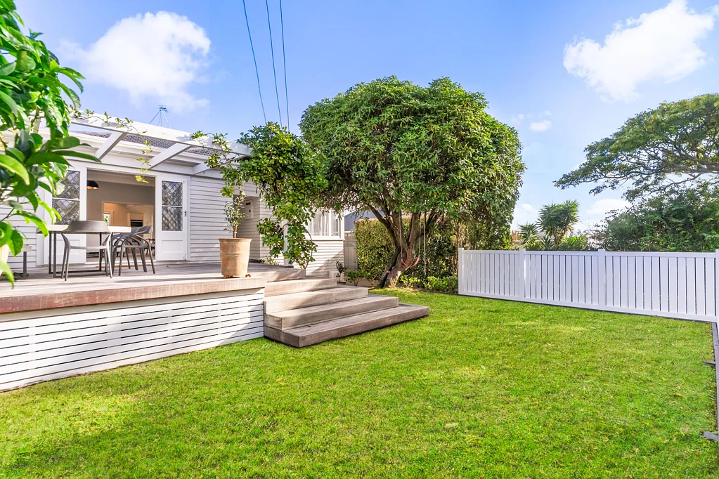 Mount Albert 3房  Where Life Works Beautifully