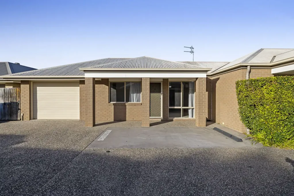 Modern, Low-Maintenance Living in a Convenient Location