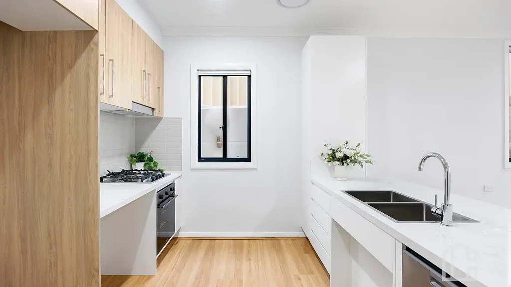 Leura 3房  Upstairs primary retreat in a brand-new Leura complex - Open Home Saturday 10th October, 1:30pm - 1.50pm.