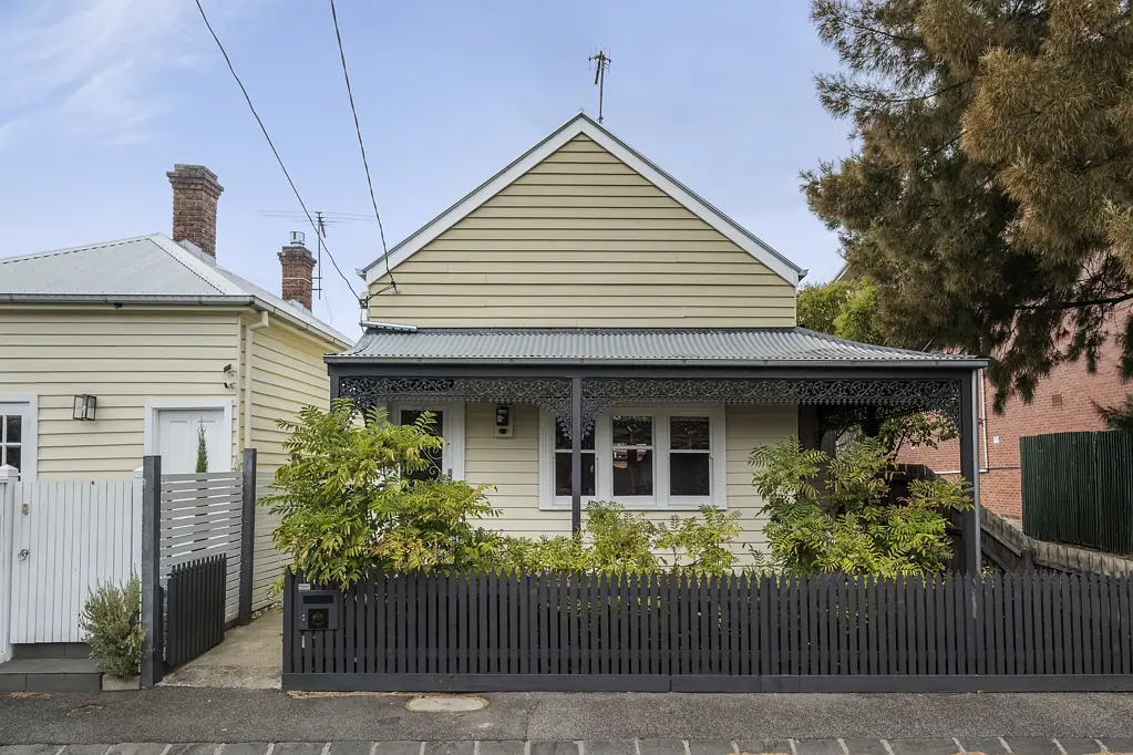 4 Somerset Place, Windsor, VIC 3181