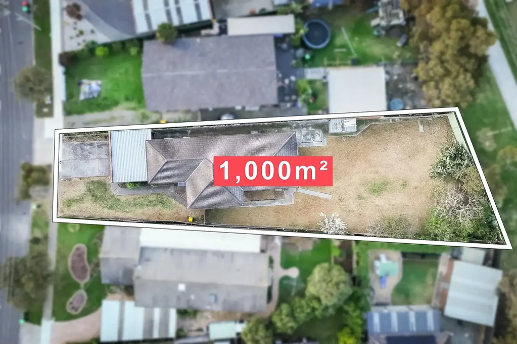 Keilor Downs 4Zimmer Rare 1000m2 Development Opportunity in Prime Keilor Downs Location