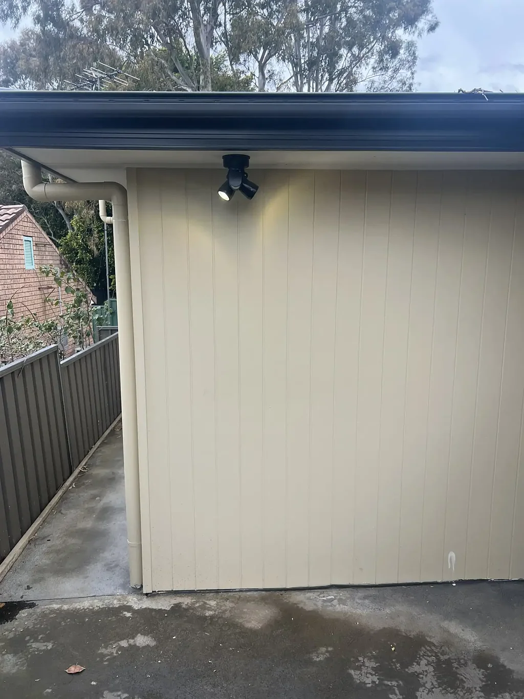 Modern Comfort in a Quiet Ingleburn Location