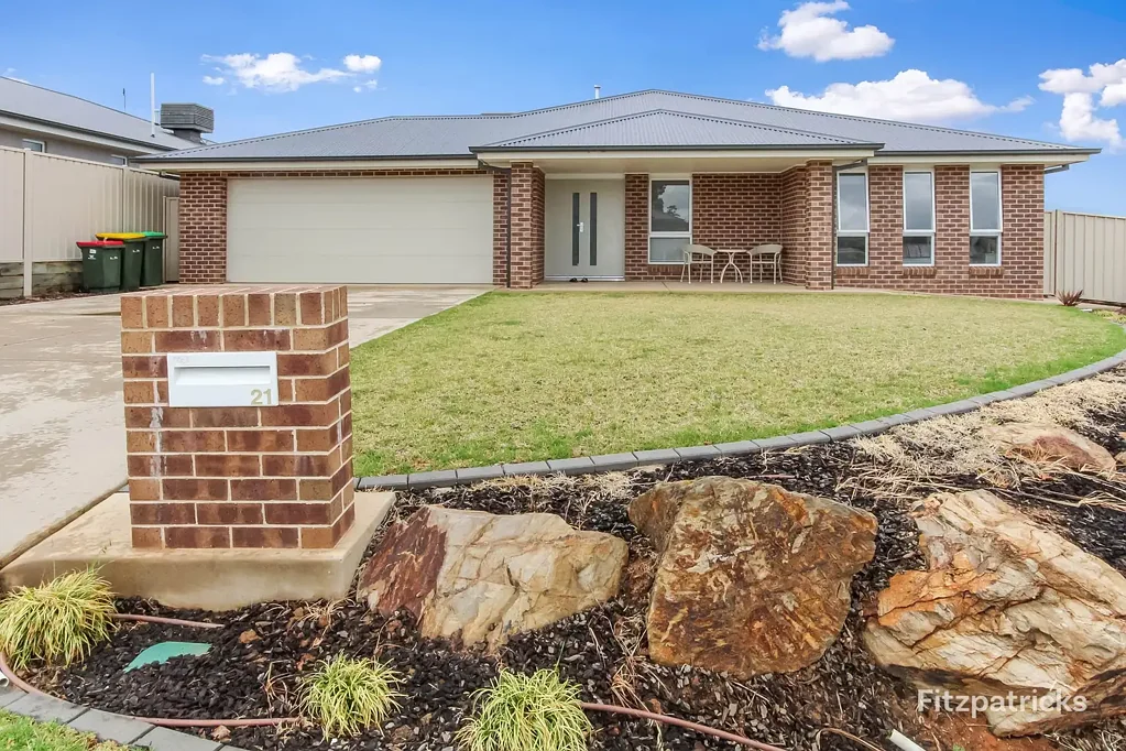 Stunning Home In Prime Location