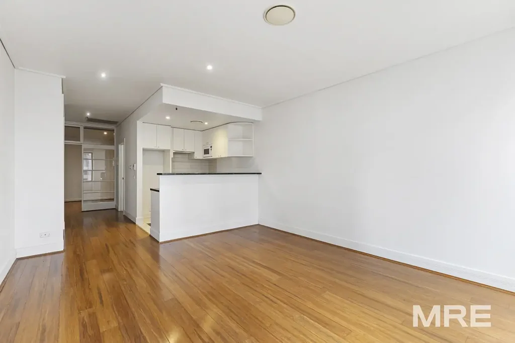 Stylish Home for St Kilda Road Living