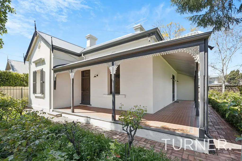 Spacious Living in Sought After St Peters