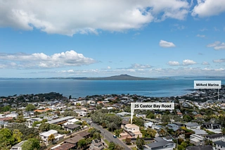 25 Castor Bay Road, Castor Bay, North Shore City