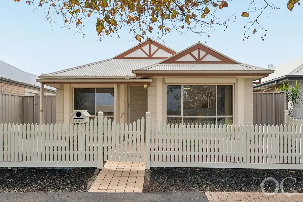 Seaford 3房  Open the Door to Smart Coastal Living