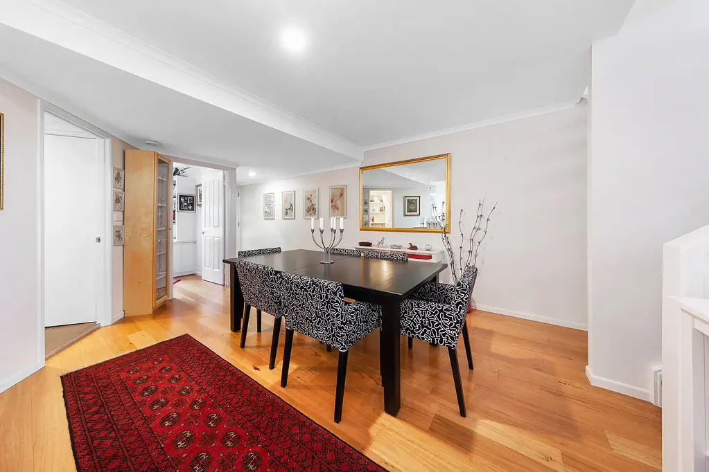A spacious family home to enjoy!