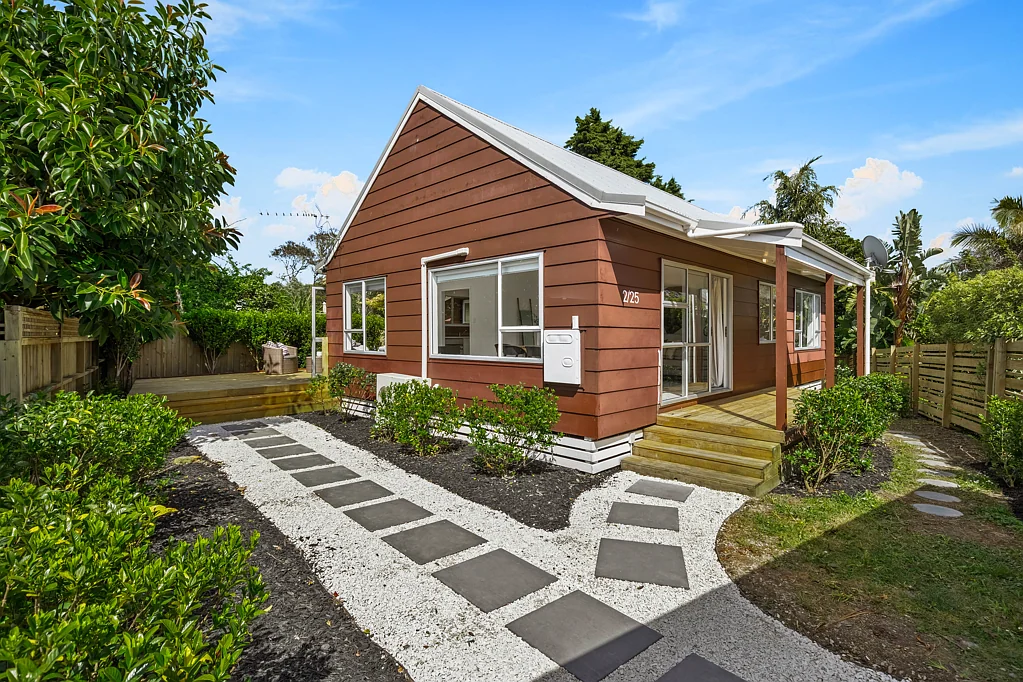 2/25 Lucinda Place, Glen Eden, Waitakere City, Auckland