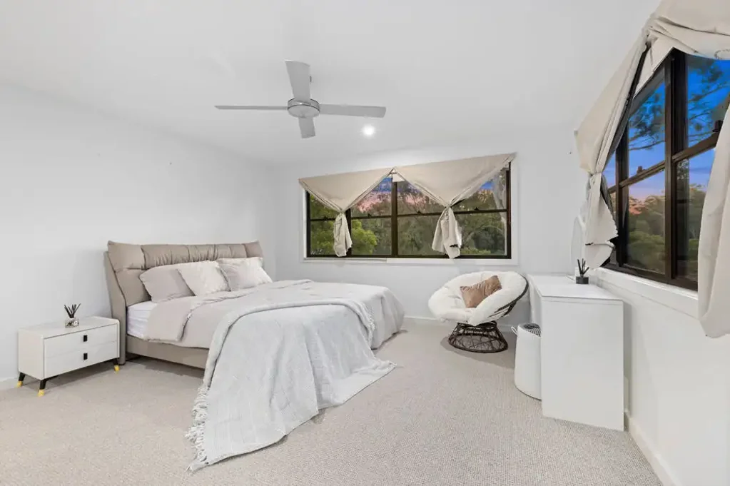 Chelmer 4Kwarto Stunning Waterfront Modern Living in Most sought after pocket at Chelmer