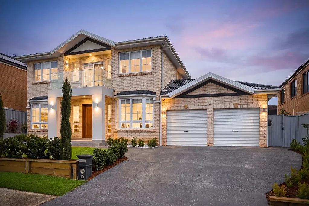 Kellyville Ridge 5房 奢华重塑——设计师家庭住宅 Luxury Reimagined – A Designer Family Residence