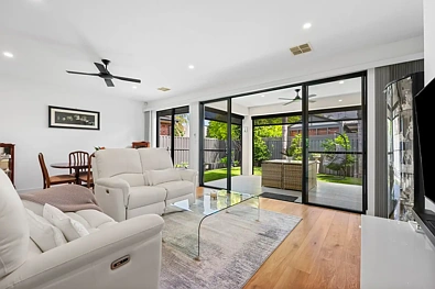Silid Pahingahan - 14 Wendover Walk, Glengowrie, SA 5044