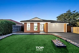 12 Longbow Terrace, Cranbourne North