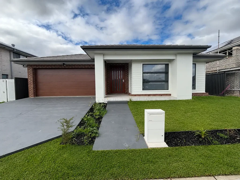 Contemporary Family Luxury in the Heart of Gilead