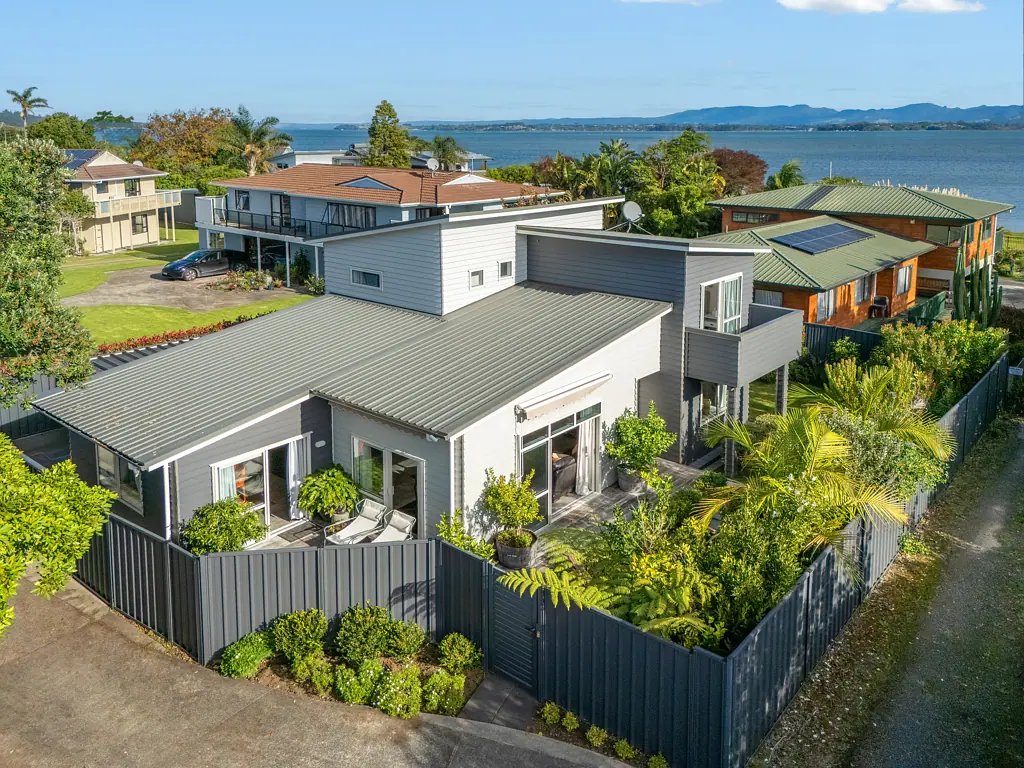 Athenree 4部屋 Coastal Elegance at 35 Waione Avenue, Athenree
