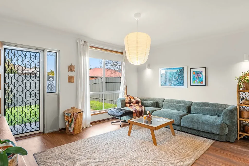 Seaford Rise 3 Bedroom Coastal Calm Meets Contemporary Living