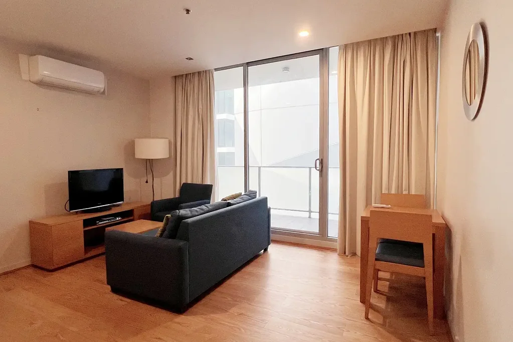 Convenient Living in the Heart of South Yarra – Bills Included (Except Internet)